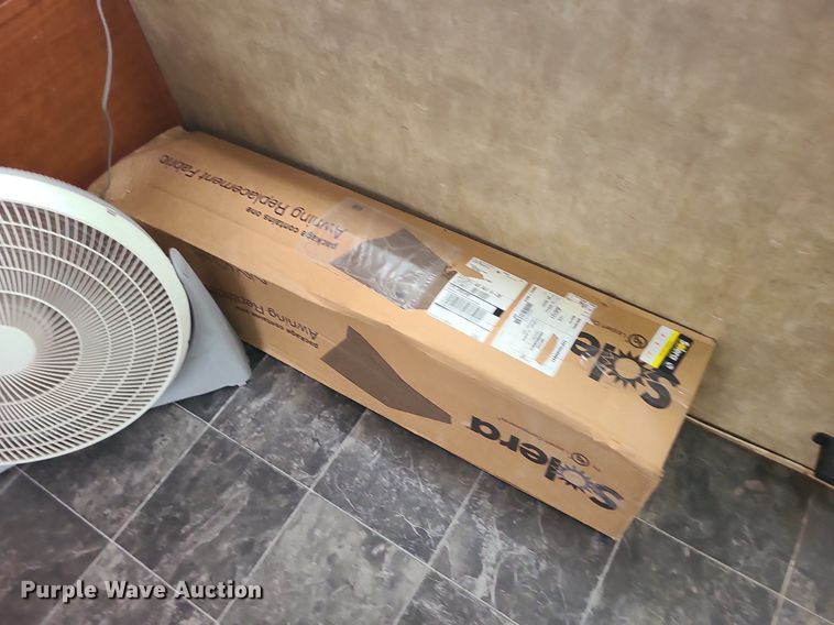 image for item MQ9532 2011 Forest River Wolf Pack  camper