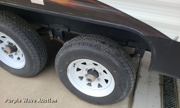 image for item MQ9532 2011 Forest River Wolf Pack  camper