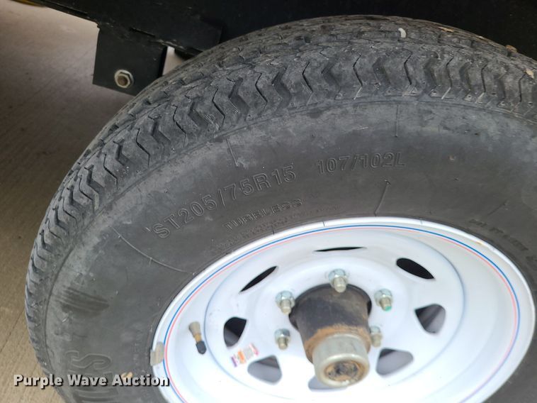 image for item MQ9532 2011 Forest River Wolf Pack  camper