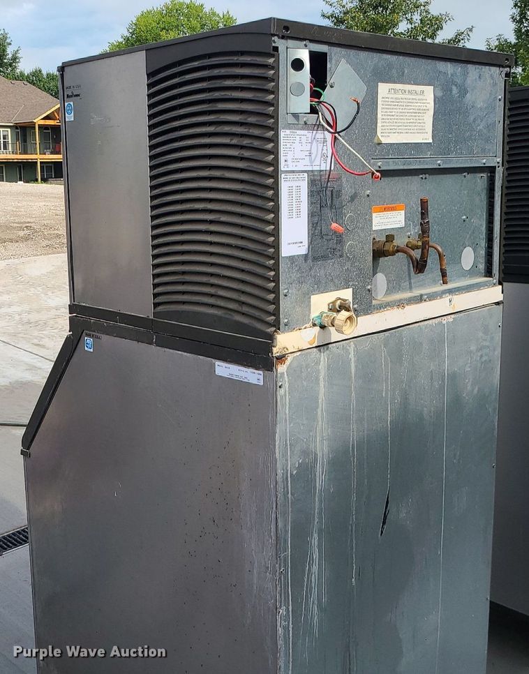 image for item MQ9536 Manitowoc B570  ice maker