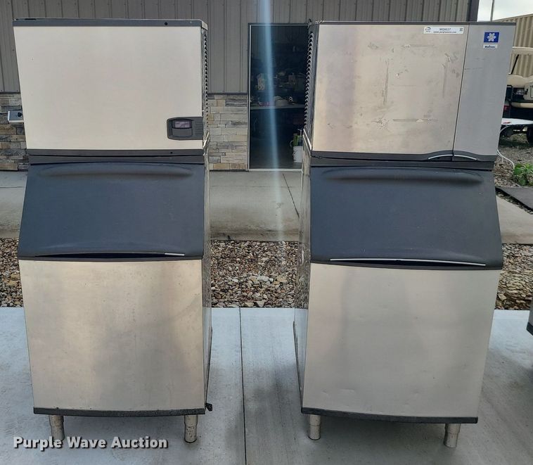 image for item MQ9537 (2) Manitowoc B570 ice makers