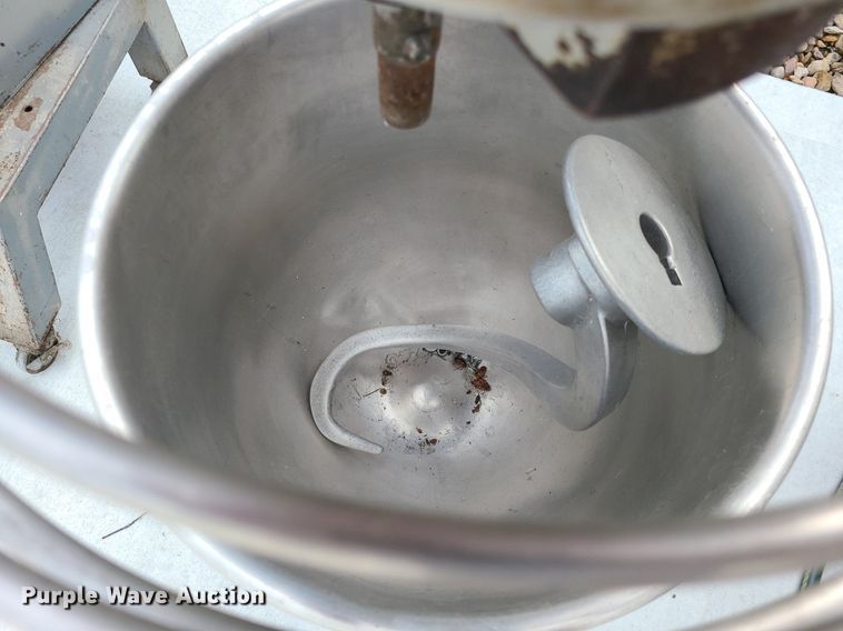 image for item MQ9539 Univex SRM30+  mixer