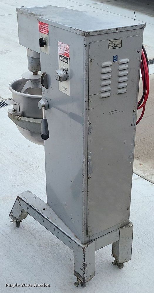 image for item MQ9541 Univex N30  mixer