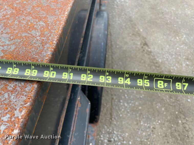 image for item MR9072 2015 Ford  F350 Super Duty  Crew Cab flatbed pickup truck