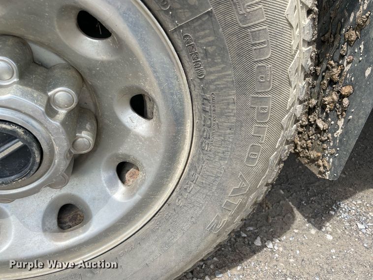 image for item MR9073 2002 Ford F250 Super Duty  pickup truck