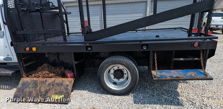 image for item MX9312 2008 Chevrolet C4500  Crew Cab flatbed truck