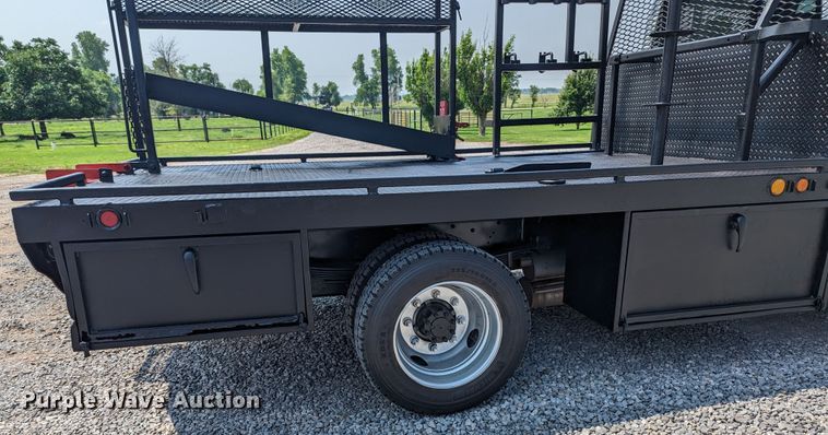 image for item MX9312 2008 Chevrolet C4500  Crew Cab flatbed truck