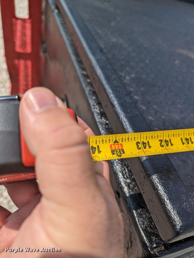 image for item MX9312 2008 Chevrolet C4500  Crew Cab flatbed truck