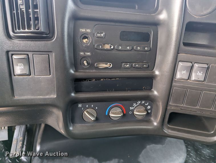 image for item MX9312 2008 Chevrolet C4500  Crew Cab flatbed truck