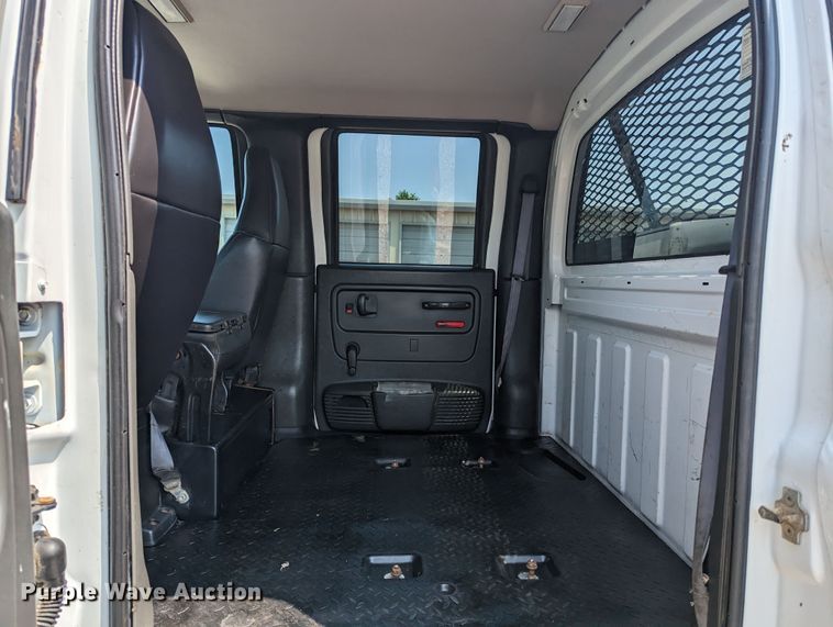 image for item MX9312 2008 Chevrolet C4500  Crew Cab flatbed truck