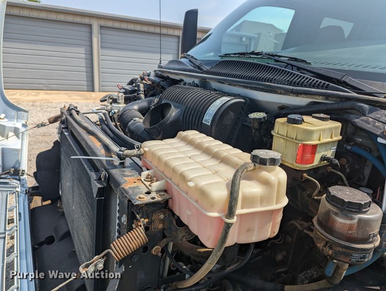 image for item MX9312 2008 Chevrolet C4500  Crew Cab flatbed truck