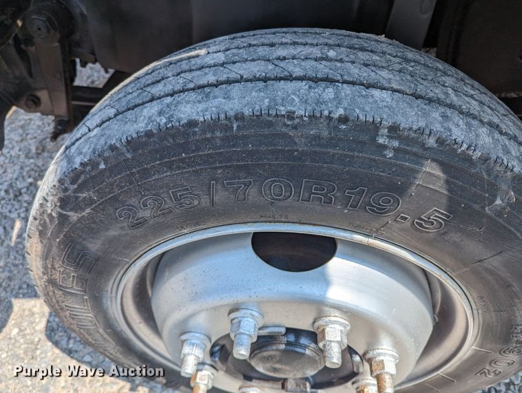 image for item MX9312 2008 Chevrolet C4500  Crew Cab flatbed truck