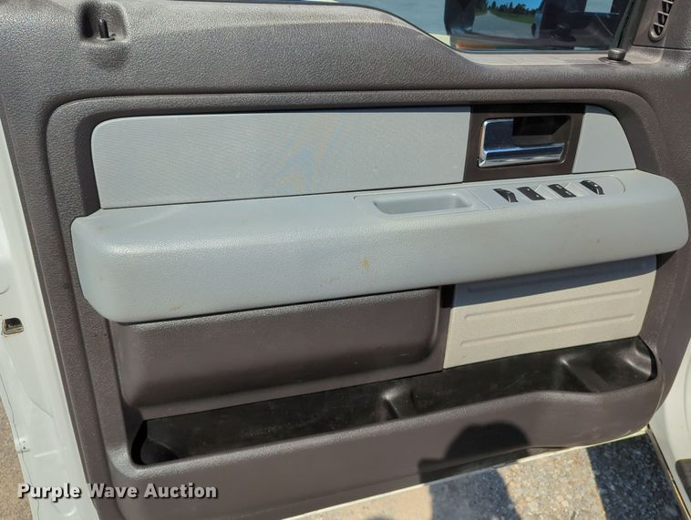 image for item MX9335 2013 Ford F150  SuperCab pickup truck