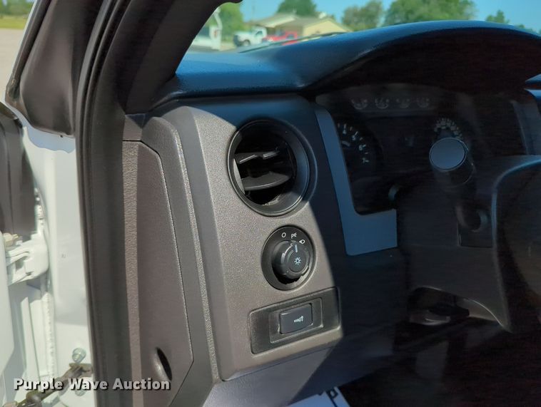 image for item MX9335 2013 Ford F150  SuperCab pickup truck