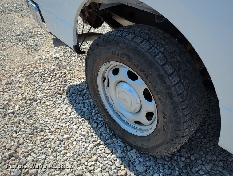 image for item MX9335 2013 Ford F150  SuperCab pickup truck