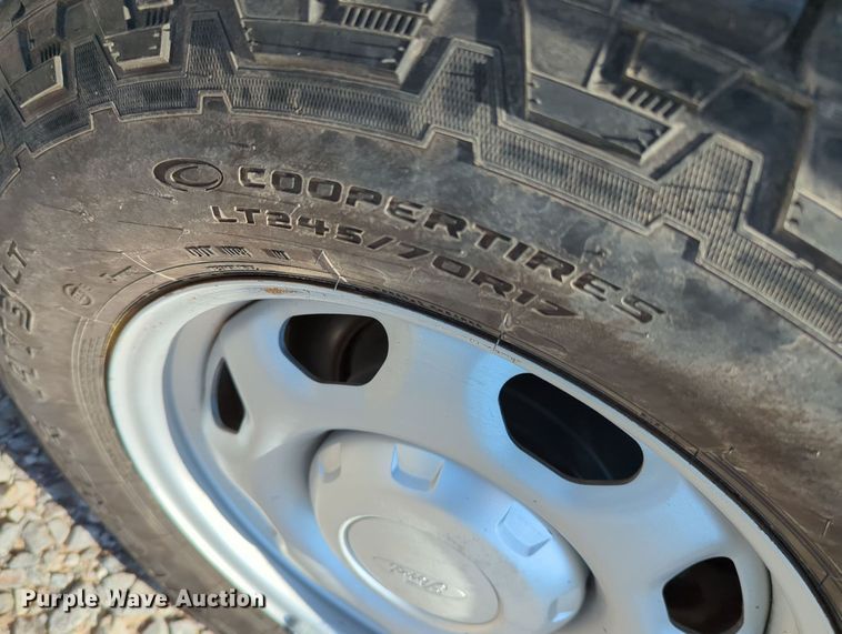 image for item MX9335 2013 Ford F150  SuperCab pickup truck