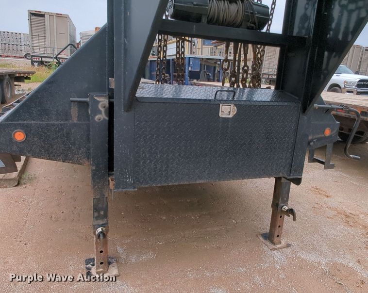 image for item MY9333 2017 MAXXD  equipment trailer