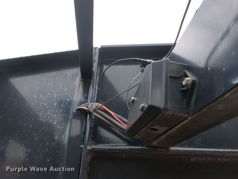 image for item MY9333 2017 MAXXD  equipment trailer