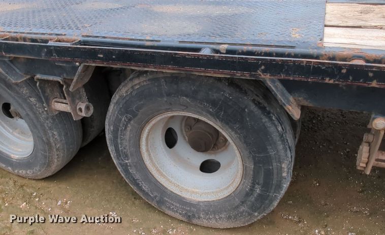 image for item MY9333 2017 MAXXD  equipment trailer