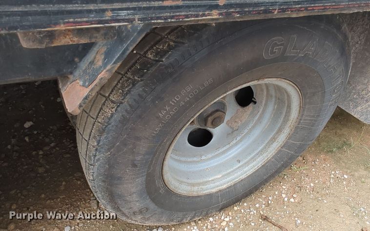 image for item MY9333 2017 MAXXD  equipment trailer