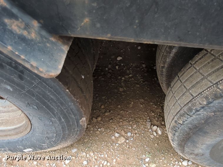 image for item MY9333 2017 MAXXD  equipment trailer