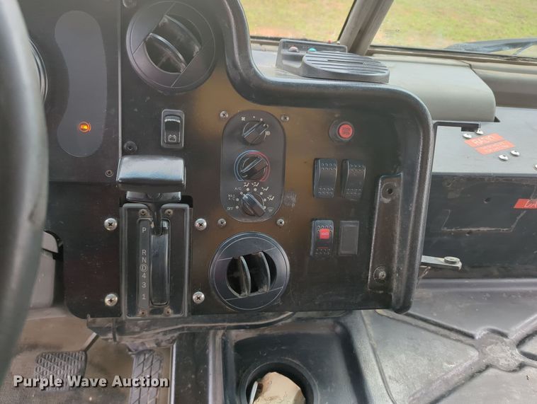 image for item MY9373 2006 Freightliner MT45  delivery truck