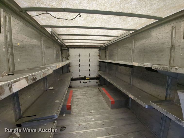 image for item MY9373 2006 Freightliner MT45  delivery truck