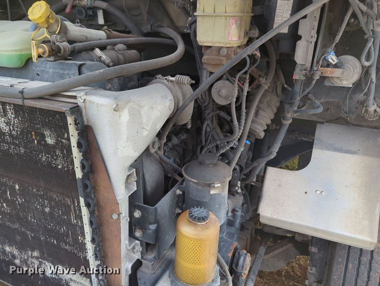 image for item MY9373 2006 Freightliner MT45  delivery truck