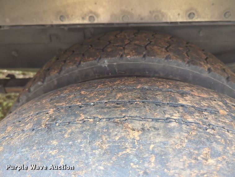 image for item MY9373 2006 Freightliner MT45  delivery truck