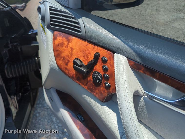 image for item MY9386 2002 Mercedes Benz CL500