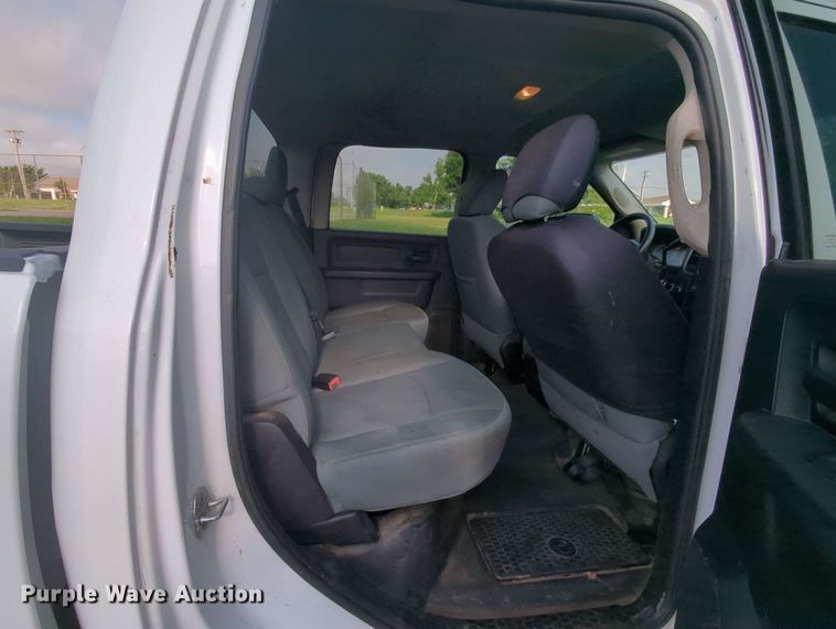 image for item MY9398 2013 Dodge Ram 2500  Crew Cab pickup truck