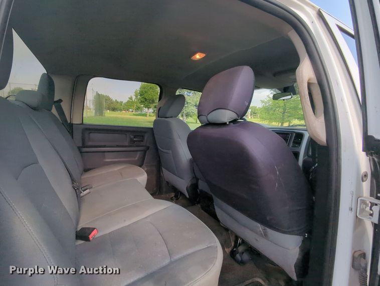 image for item MY9398 2013 Dodge Ram 2500  Crew Cab pickup truck