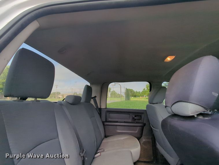 image for item MY9398 2013 Dodge Ram 2500  Crew Cab pickup truck