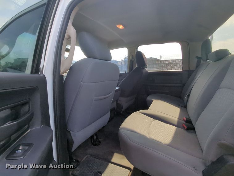 image for item MY9398 2013 Dodge Ram 2500  Crew Cab pickup truck