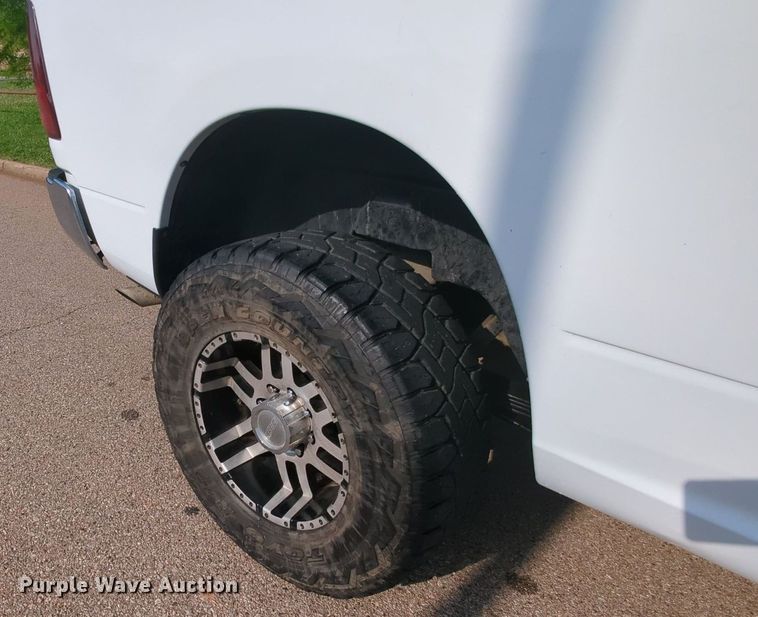 image for item MY9398 2013 Dodge Ram 2500  Crew Cab pickup truck