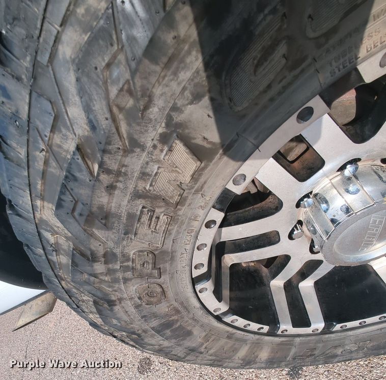 image for item MY9398 2013 Dodge Ram 2500  Crew Cab pickup truck