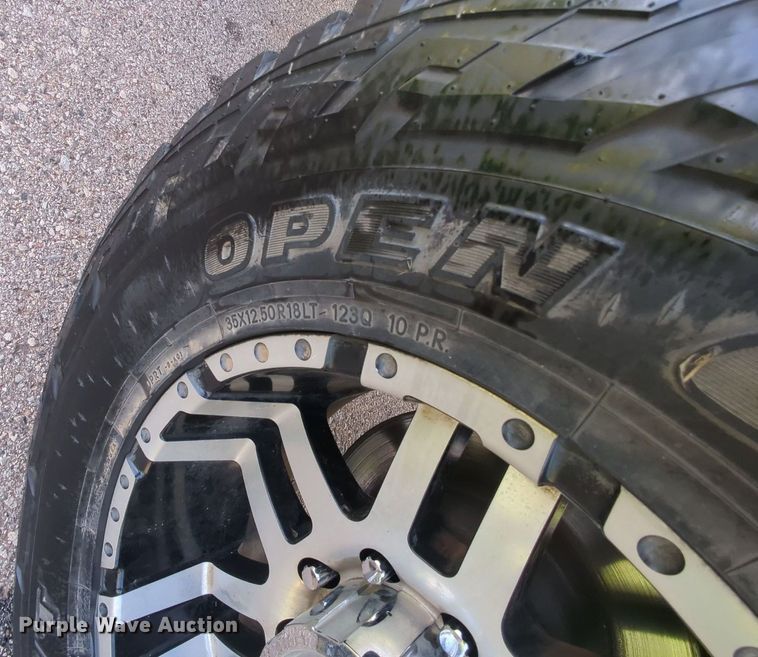 image for item MY9398 2013 Dodge Ram 2500  Crew Cab pickup truck