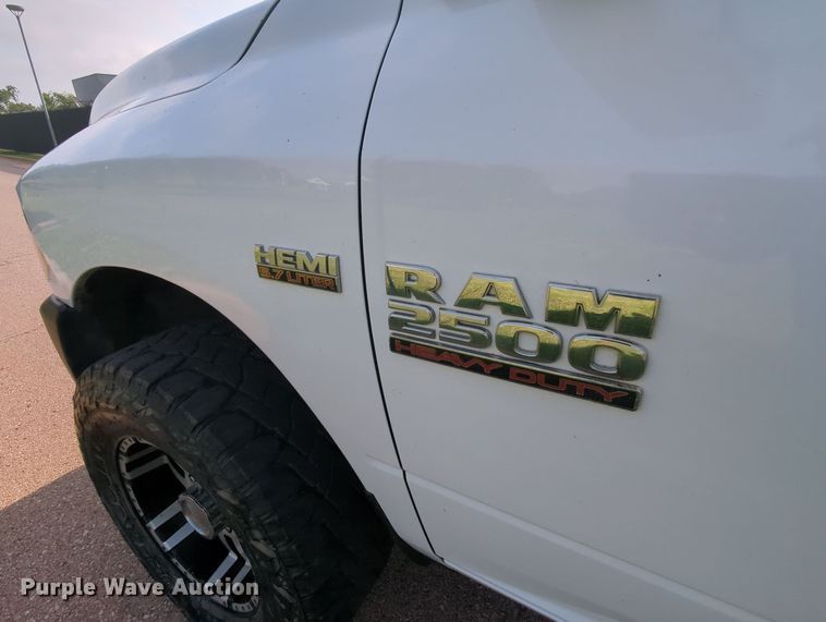 image for item MY9398 2013 Dodge Ram 2500  Crew Cab pickup truck