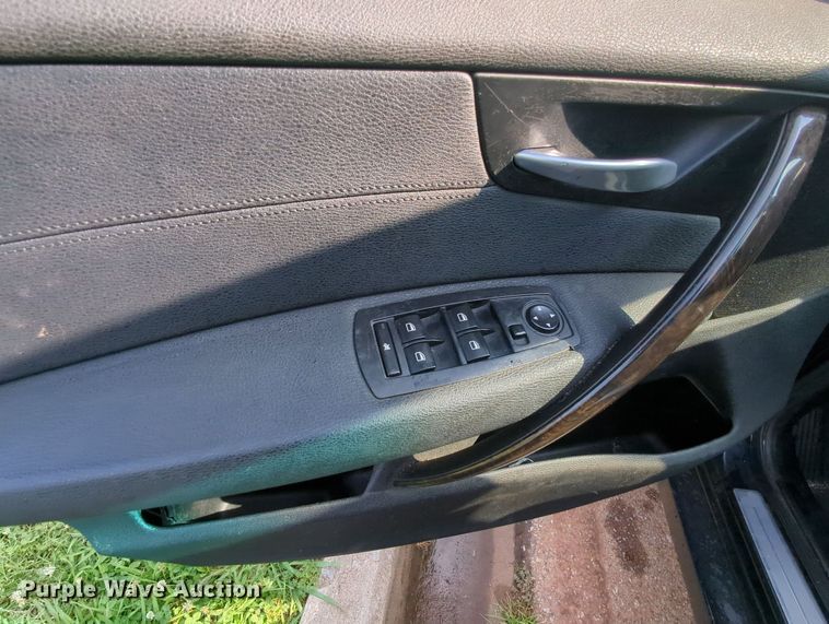 image for item MY9399 2007 BMW X3  SUV