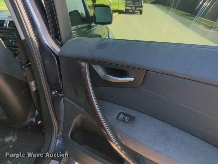 image for item MY9399 2007 BMW X3  SUV