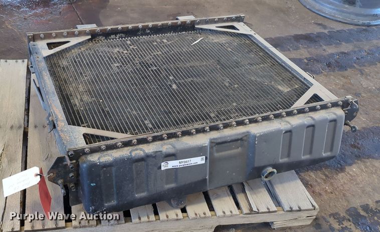 image for item MY9417 Radiator