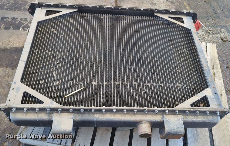 image for item MY9417 Radiator