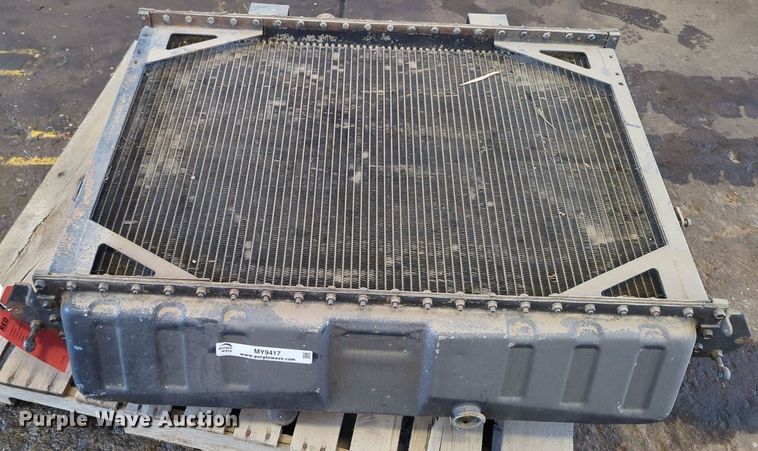 image for item MY9417 Radiator