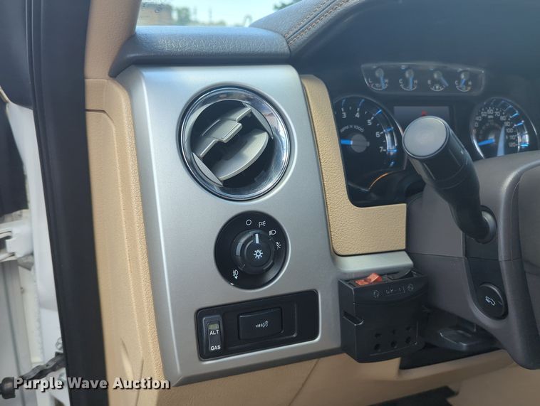 image for item MY9425 2014 Ford F150  SuperCrew pickup truck