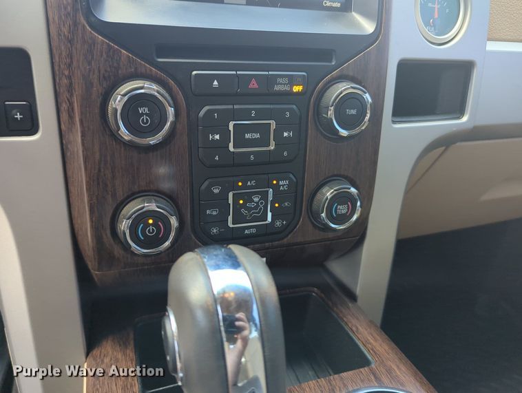 image for item MY9425 2014 Ford F150  SuperCrew pickup truck