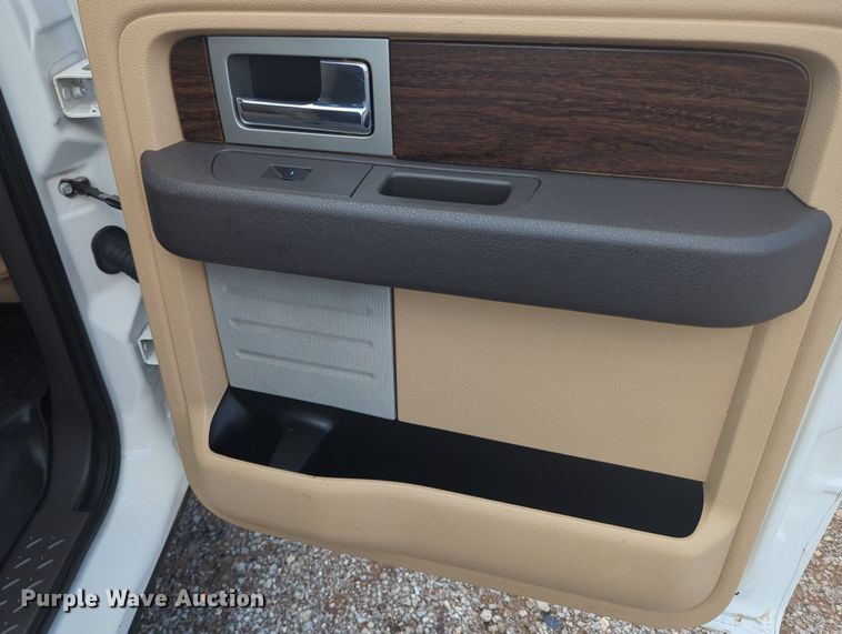 image for item MY9425 2014 Ford F150  SuperCrew pickup truck