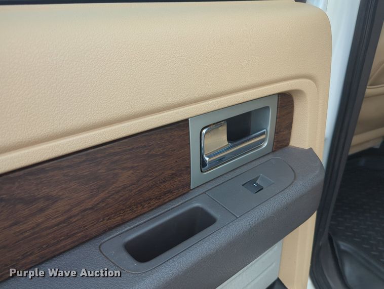 image for item MY9425 2014 Ford F150  SuperCrew pickup truck