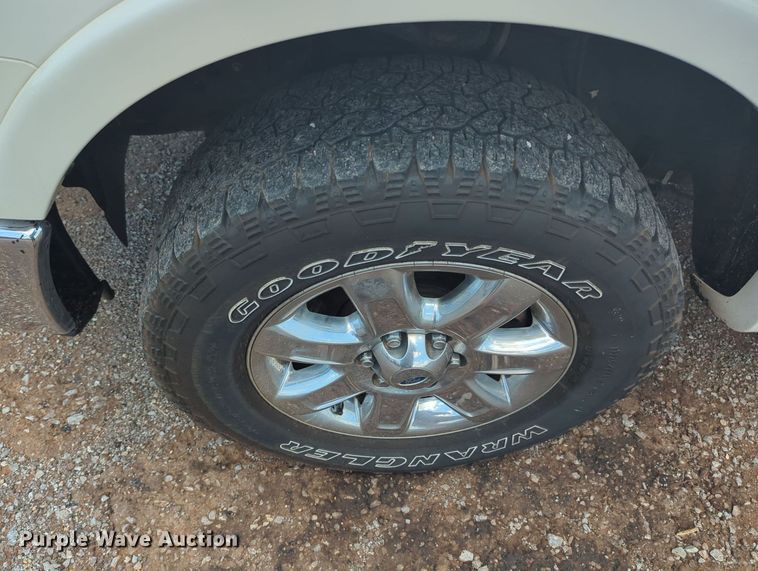 image for item MY9425 2014 Ford F150  SuperCrew pickup truck