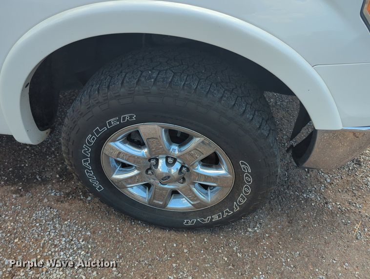 image for item MY9425 2014 Ford F150  SuperCrew pickup truck