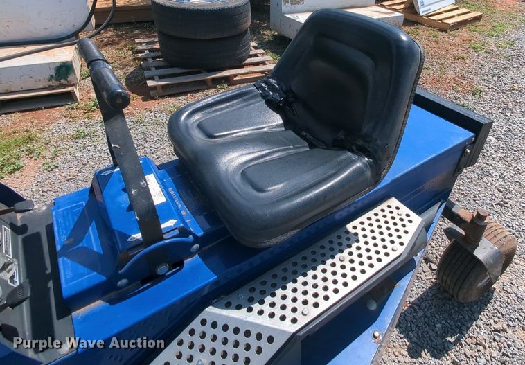 image for item MY9427 Deines 72SLD  ZTR lawn mower